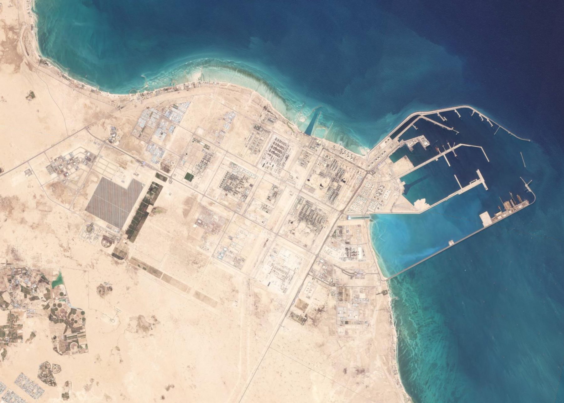 Figura 1 — Ras Laffan, Qatar (PlanetScope, 7 marzo 2026)